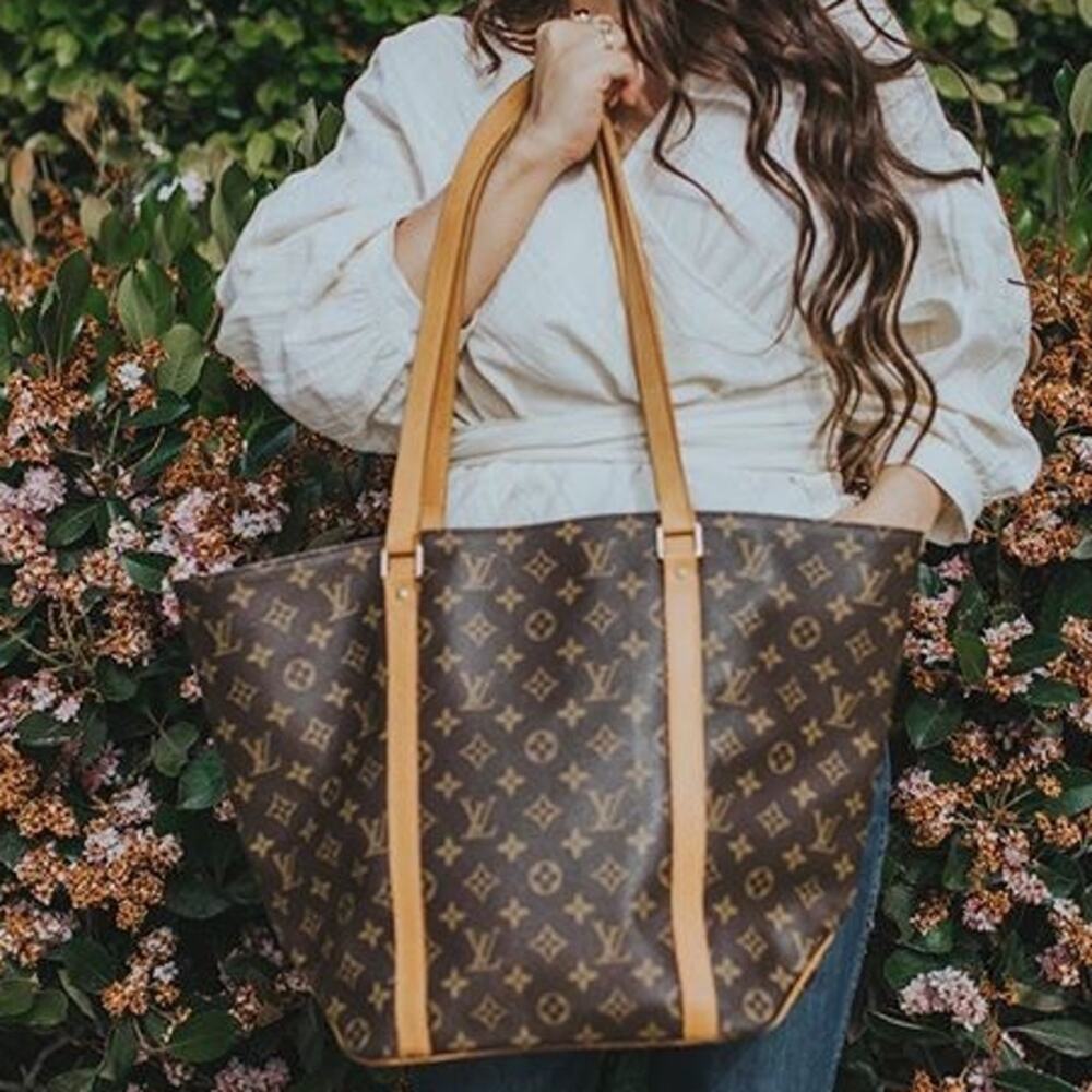 💎✨STUNNING✨💎AUTHENTIC LV Sac Shopping Tote